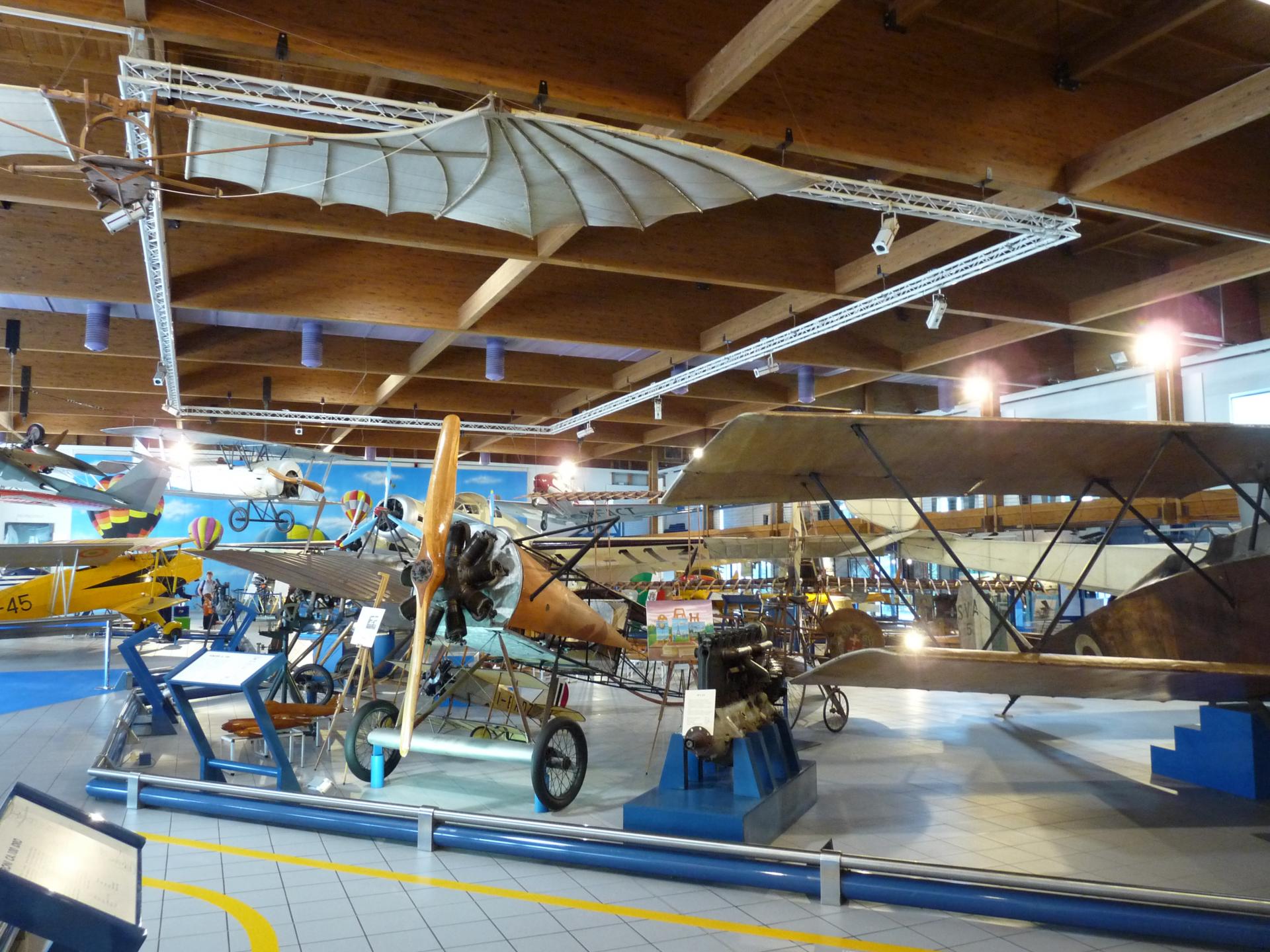 Trento-museo_Gianni_Caproni-hangar.jpg